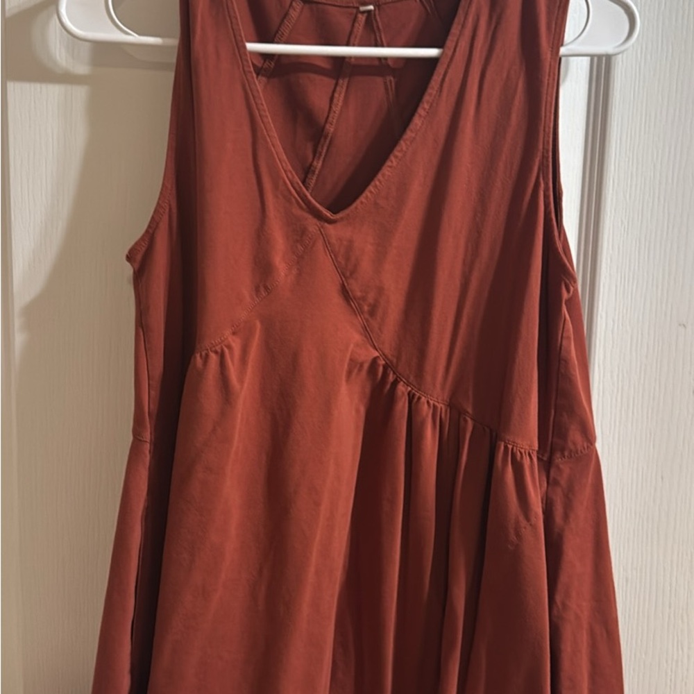 Rust Sleeveless Flowy Top